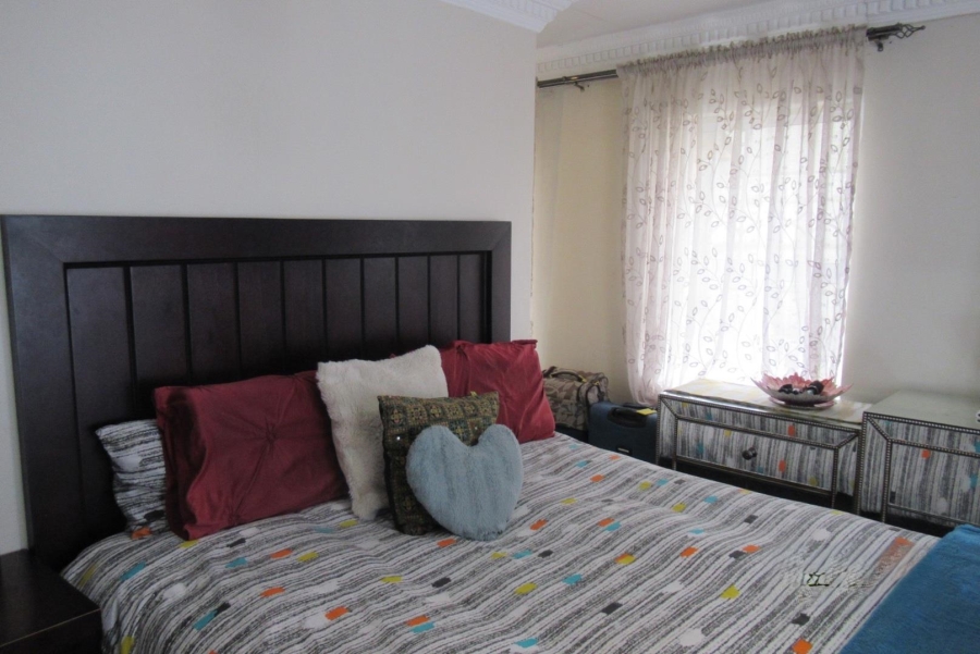 3 Bedroom Property for Sale in Parklands Western Cape